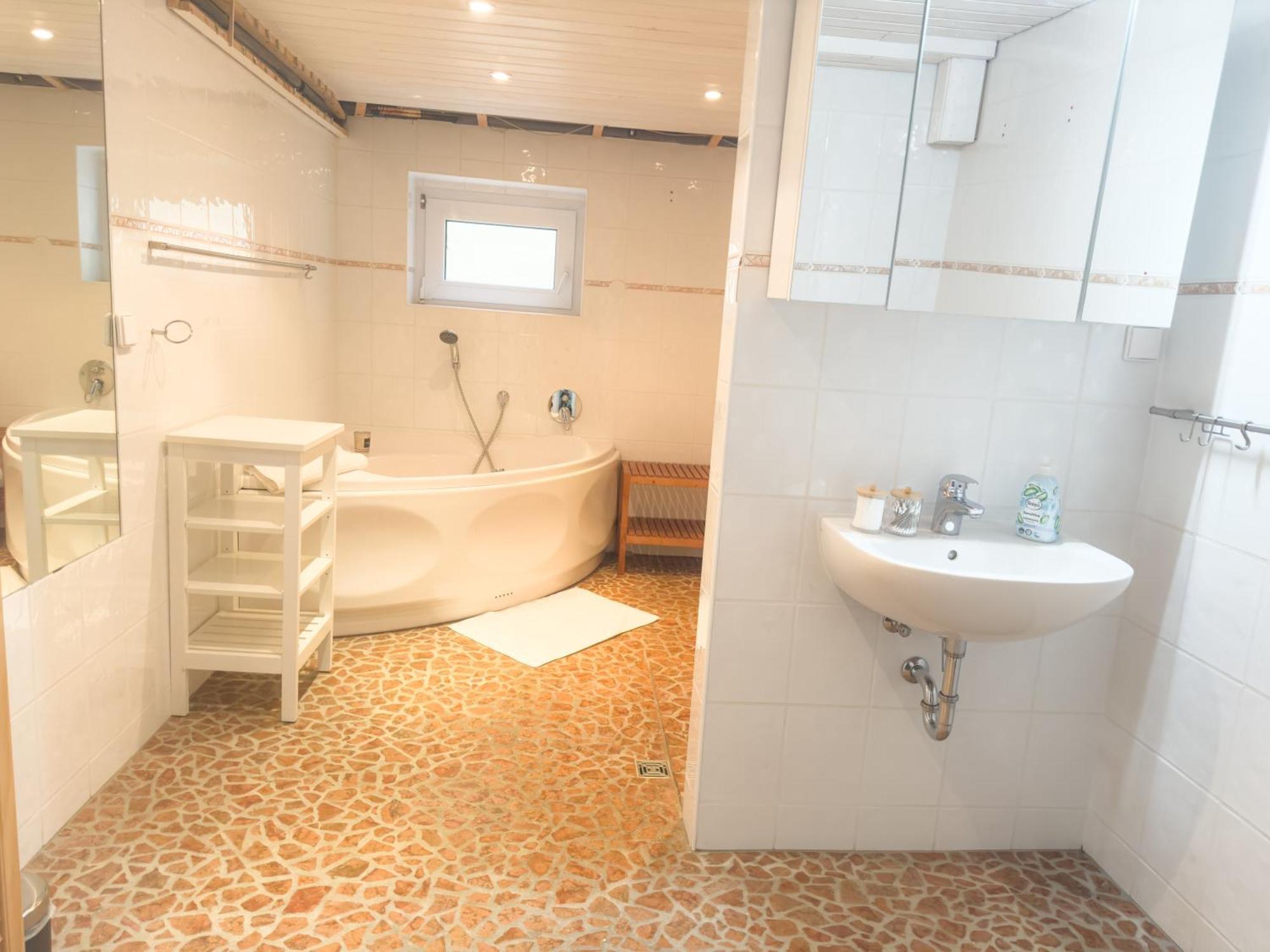 Souterrain Mit Eigenem Eingang Und Terasse Apartamento *