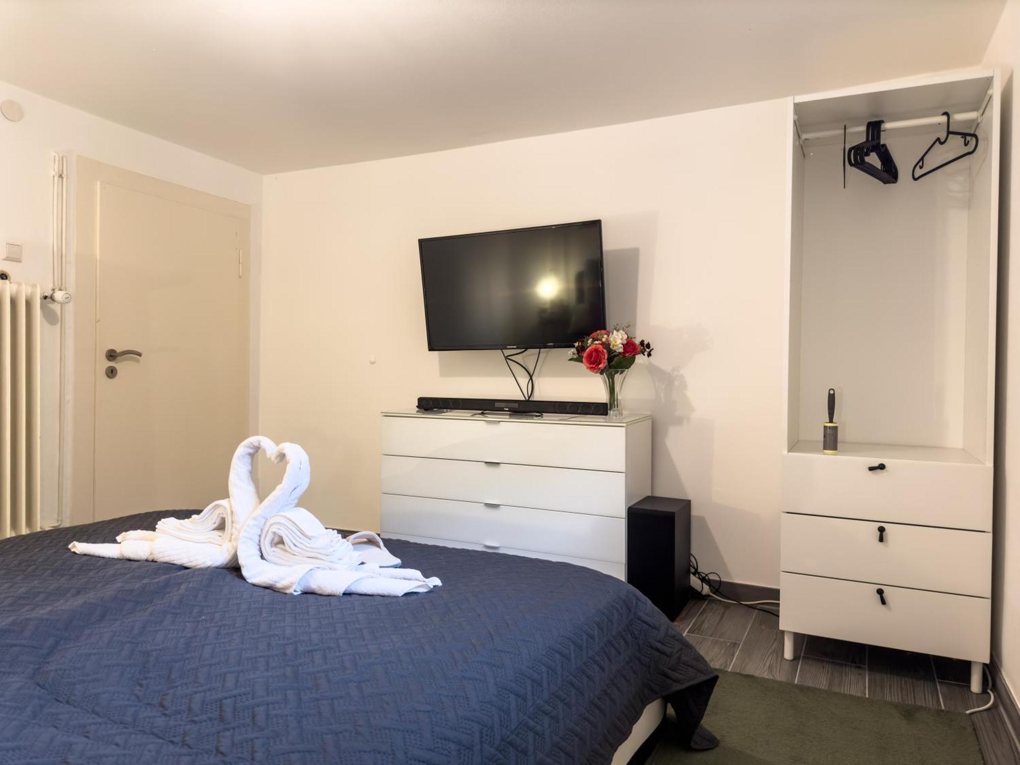 Souterrain Mit Eigenem Eingang Und Terasse Apartment *