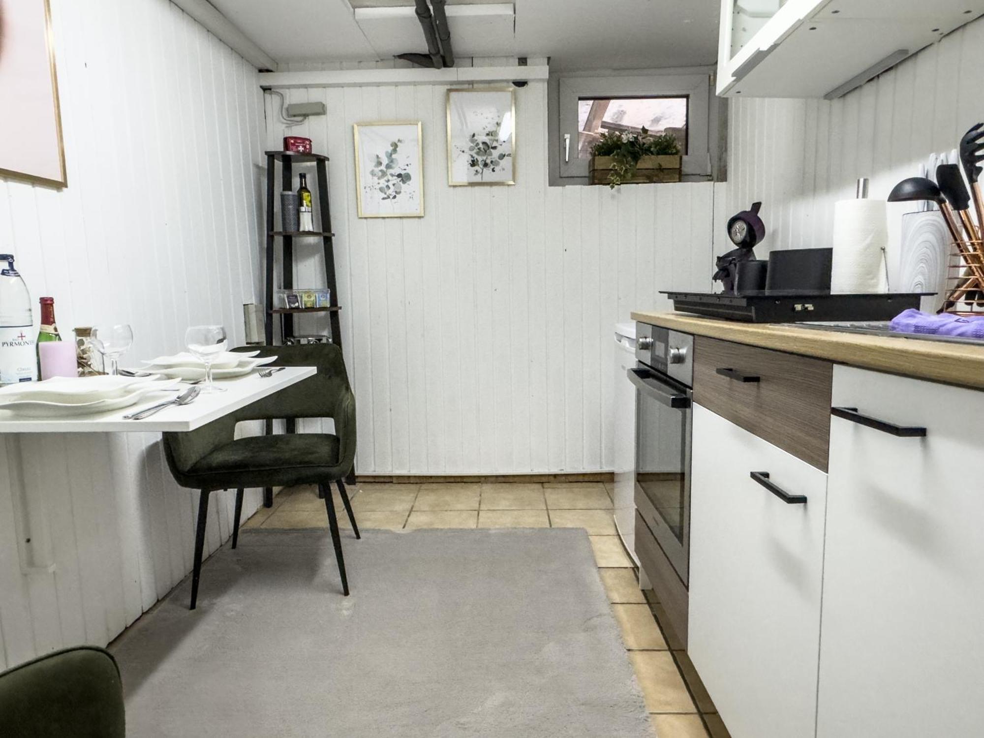 Apartamento Souterrain Mit Eigenem Eingang Und Terasse